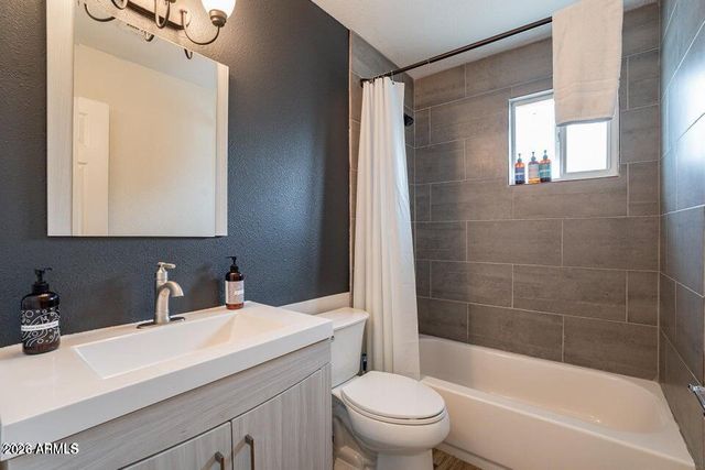 1156 E Tempe Drive, Tempe, AZ 85288