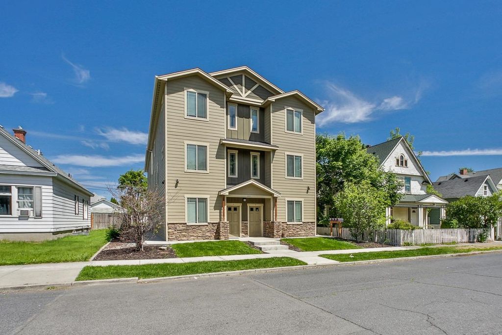 915 E Augusta Ave, Spokane, WA 99207 photo 2