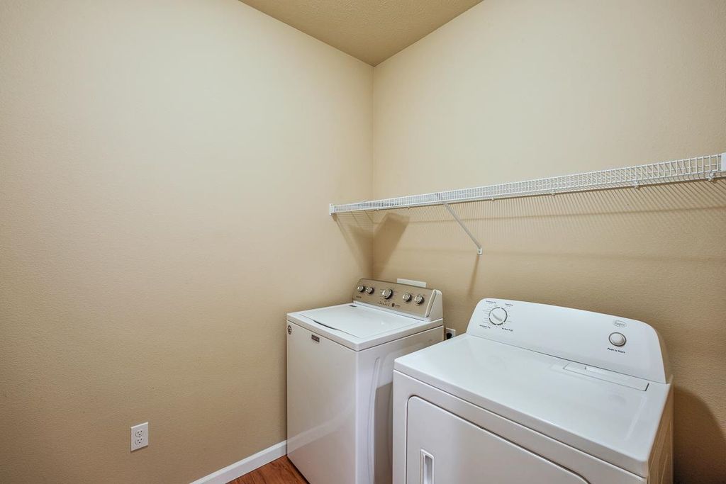 915 E Augusta Ave, Spokane, WA 99207 photo 16