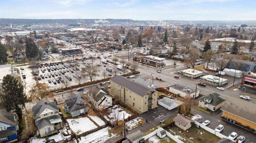 915 E Augusta Ave, Spokane, WA 99207 photo 20