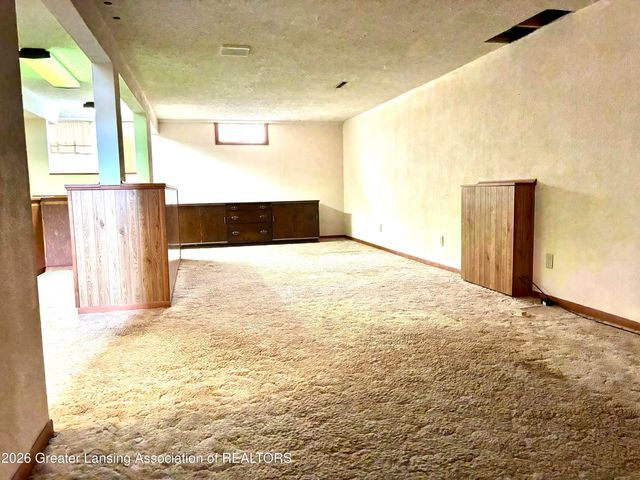 637 Green Street, Grand Ledge, MI 48837