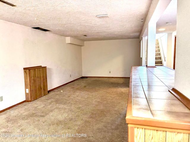 637 Green Street, Grand Ledge, MI 48837