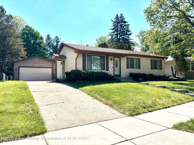 637 Green Street, Grand Ledge, MI 48837