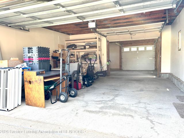 637 Green Street, Grand Ledge, MI 48837