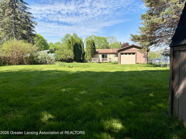 637 Green Street, Grand Ledge, MI 48837
