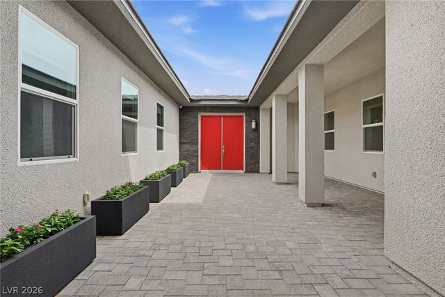 6130 Pebble Glen Court, Las Vegas, NV 89149