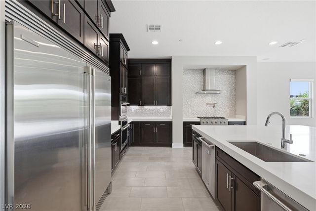 6130 Pebble Glen Court, Las Vegas, NV 89149