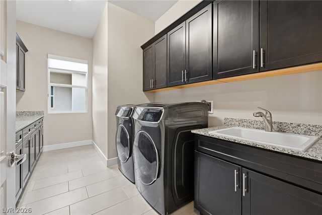 6130 Pebble Glen Court, Las Vegas, NV 89149