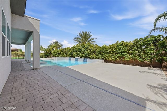 6130 Pebble Glen Court, Las Vegas, NV 89149