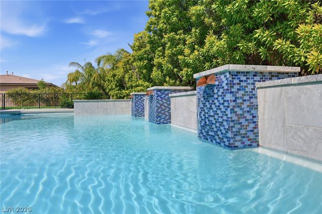 6130 Pebble Glen Court, Las Vegas, NV 89149