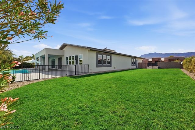 6130 Pebble Glen Court, Las Vegas, NV 89149