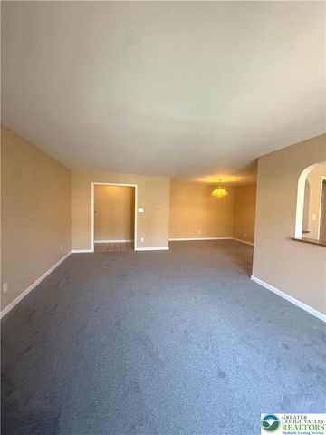 913 Cold Spring Road 5, Lower Macungie Twp, PA 18103