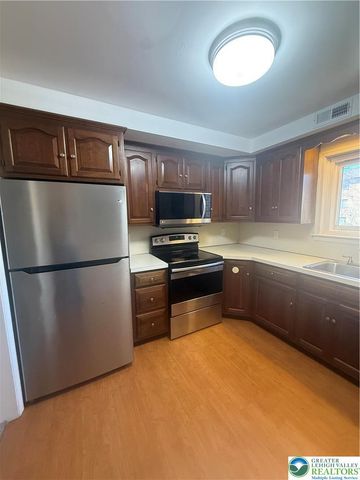 913 Cold Spring Road 5, Lower Macungie Twp, PA 18103