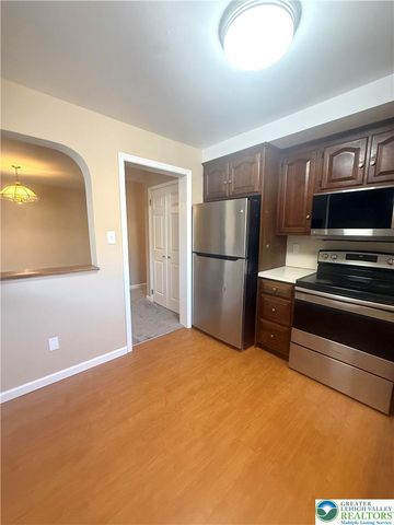 913 Cold Spring Road 5, Lower Macungie Twp, PA 18103