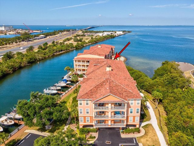 5000 CULBREATH KEY WAY 9-116, Tampa, FL 33611