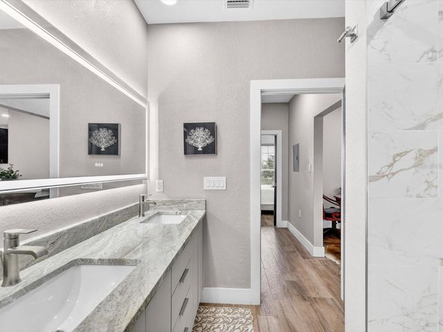 5000 CULBREATH KEY WAY 9-116, Tampa, FL 33611