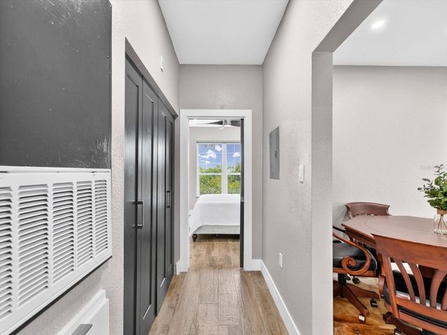 5000 CULBREATH KEY WAY 9-116, Tampa, FL 33611