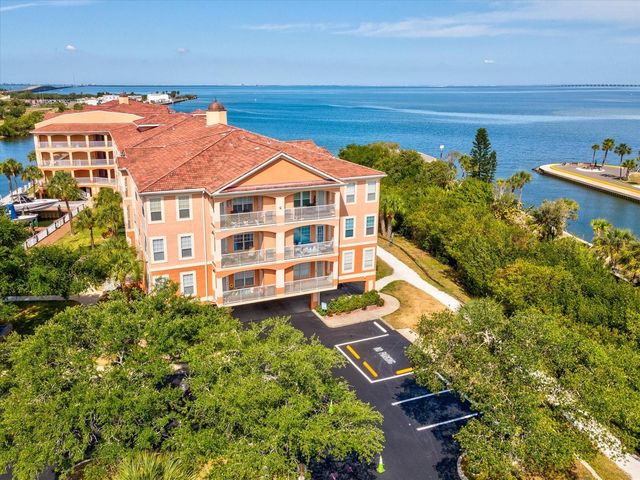 5000 CULBREATH KEY WAY 9-116, Tampa, FL 33611