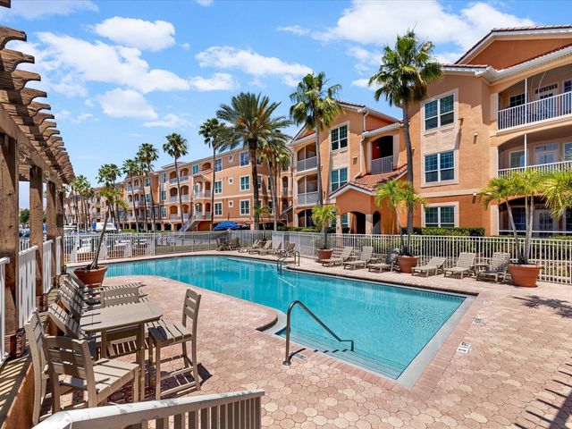 5000 CULBREATH KEY WAY 9-116, Tampa, FL 33611