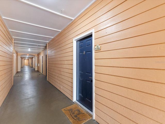 5000 CULBREATH KEY WAY 9-116, Tampa, FL 33611