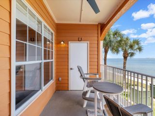 5000 CULBREATH KEY WAY 9-116, Tampa, FL 33611