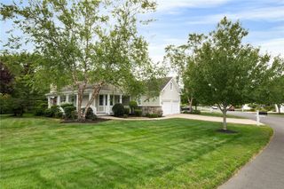 23 Newbury Drive, Westerly, RI 02891