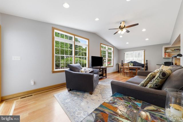 3301 RIDGE RD, Westminster, MD 21157