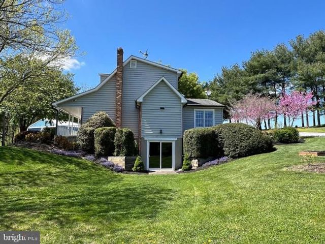 3301 RIDGE RD, Westminster, MD 21157