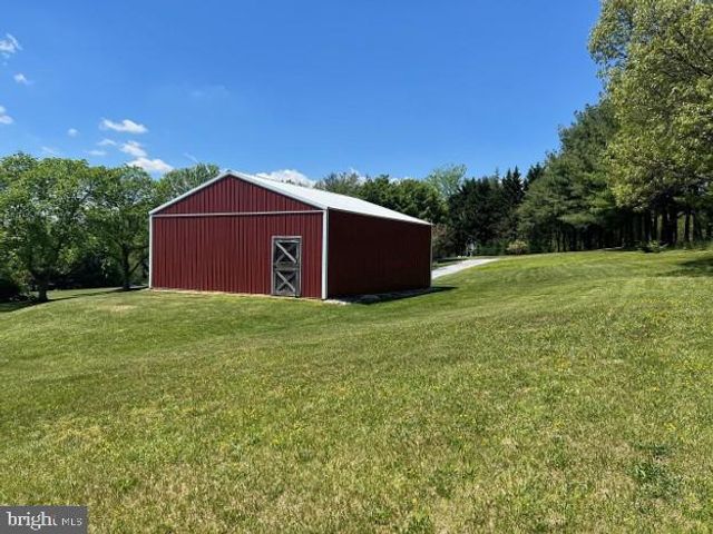 3301 RIDGE RD, Westminster, MD 21157