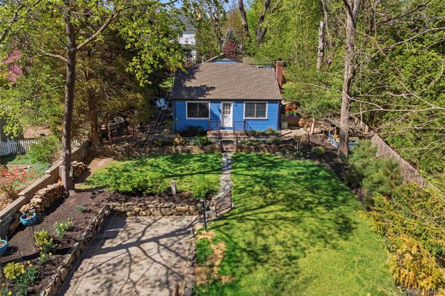 71 Hollow Road, Stony Brook, NY 11790