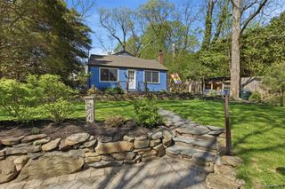 71 Hollow Road, Stony Brook, NY 11790