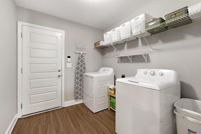 372 Willow Bank Circle, Decatur, AL 35603