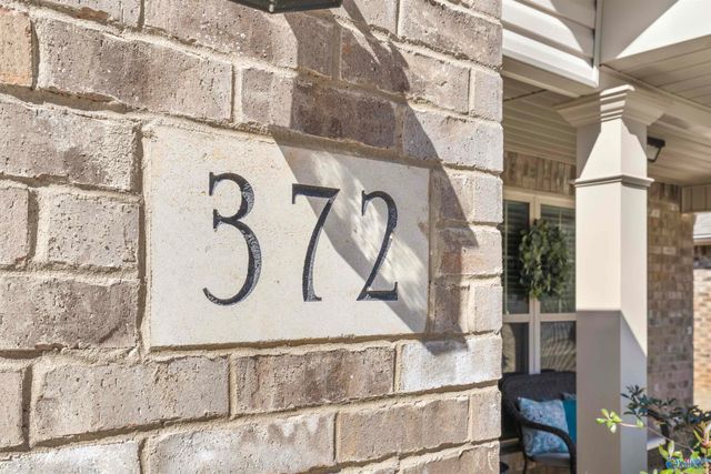 372 Willow Bank Circle, Decatur, AL 35603