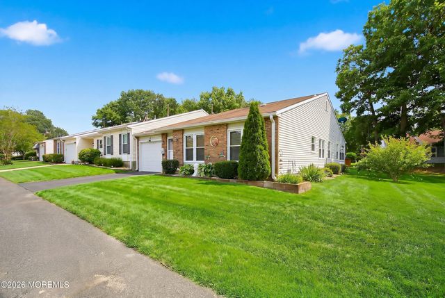 252 Martine Way, Lakewood, NJ 08701