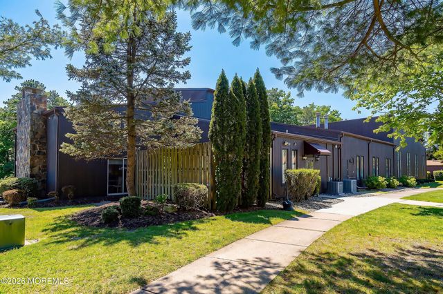 252 Martine Way, Lakewood, NJ 08701