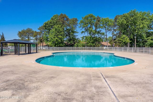 252 Martine Way, Lakewood, NJ 08701