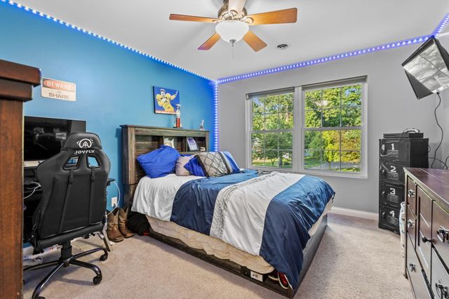 10752 Dogleg Drive, Demotte, IN 46310