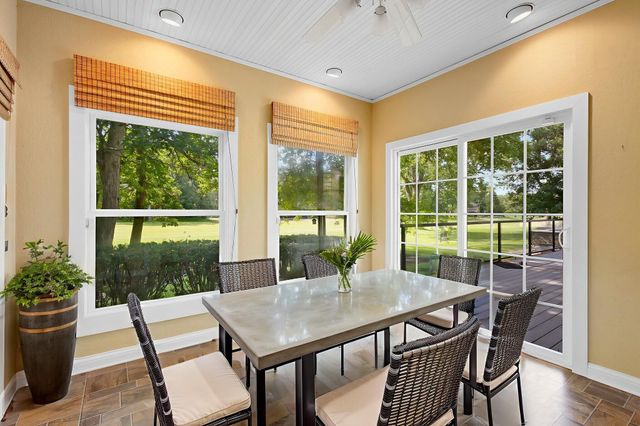 10752 Dogleg Drive, Demotte, IN 46310