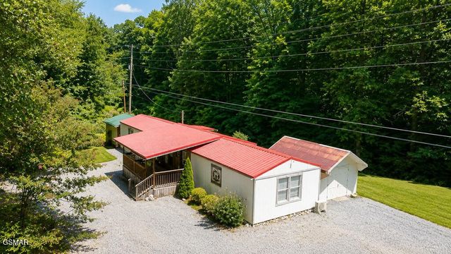 4129 Manis Hollow Road, Gatlinburg, TN 37738