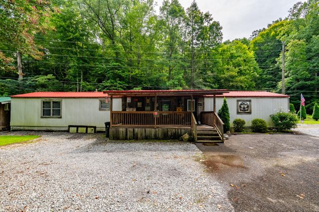 4129 Manis Hollow Road, Gatlinburg, TN 37738