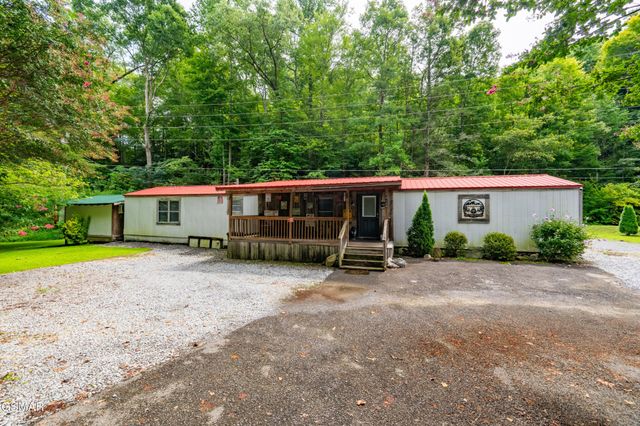 4129 Manis Hollow Road, Gatlinburg, TN 37738