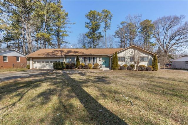 1721 Sierra Drive, Marietta, GA 30062