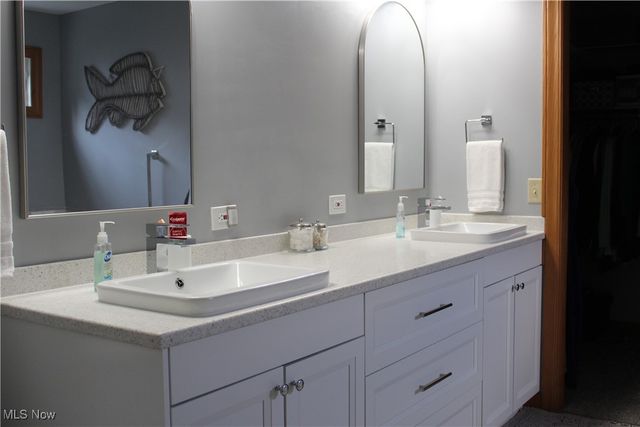 114 Stone Crossing Street NE, Canton, OH 44721