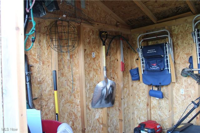 114 Stone Crossing Street NE, Canton, OH 44721