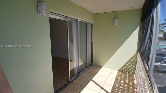 8782 SW 12th St 208, Miami, FL 33174