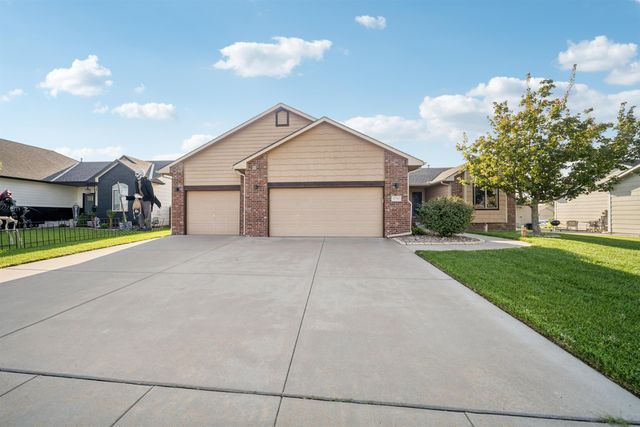 12706 W Grant Ct, Wichita, KS 67235