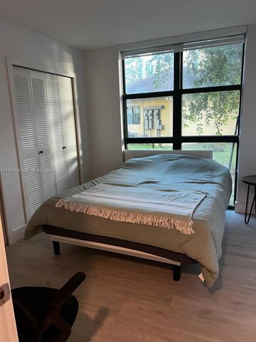 11750 SW 18th St 125-1, Miami, FL 33175