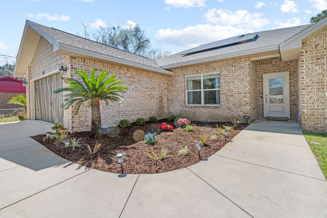 346 Morgan Lane, Mary Esther, FL 32569