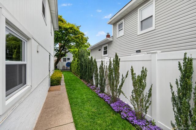 147 New York Avenue, West Hempstead, NY 11552