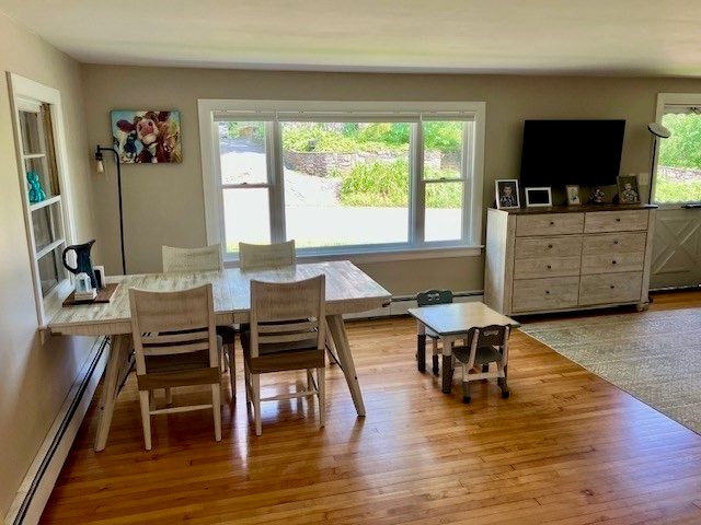 82 Walnut St, North Brookfield, MA 01535